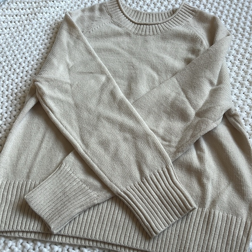 Banana Republic Off-White Roll Neck Sweater Medium NWT